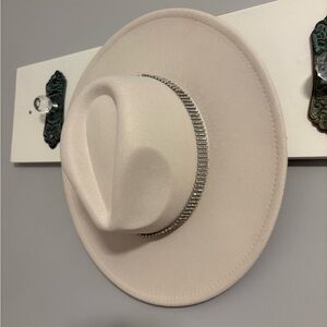 Cream Wide Brim Hat with Silver Band